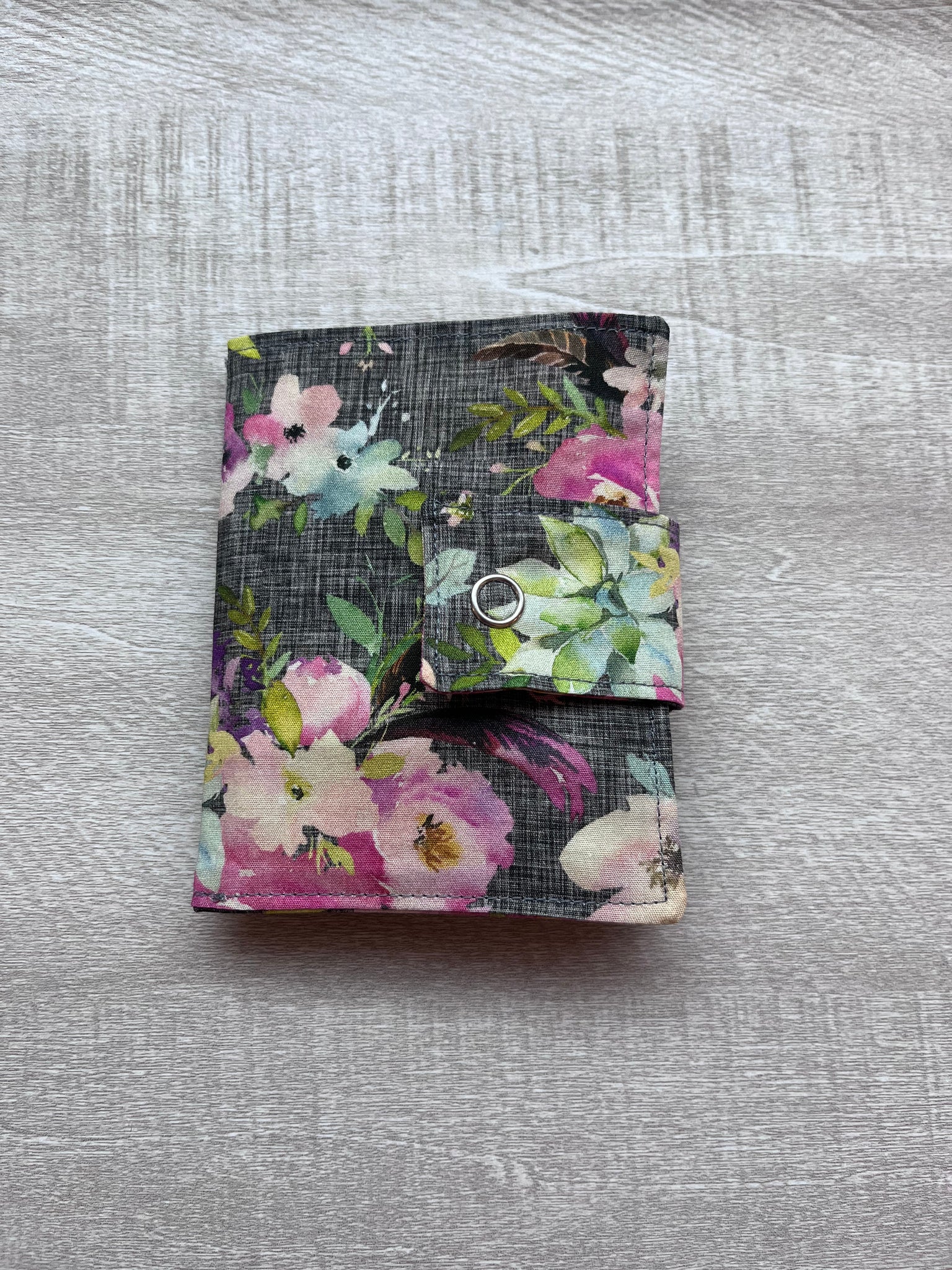 Tea Wallet - Dark Floral Poplin